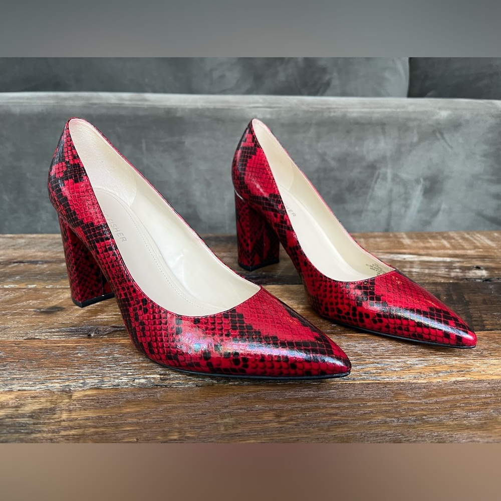 New Marc Fisher 8.5 Faux Red & Black Snakeskin Heels Pumps